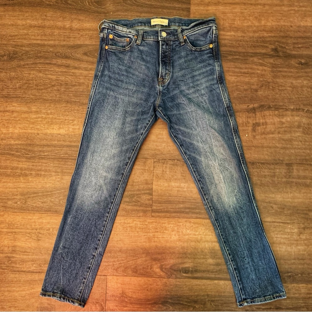 Vintage Gap Med wash blue jeans #denim #vintage